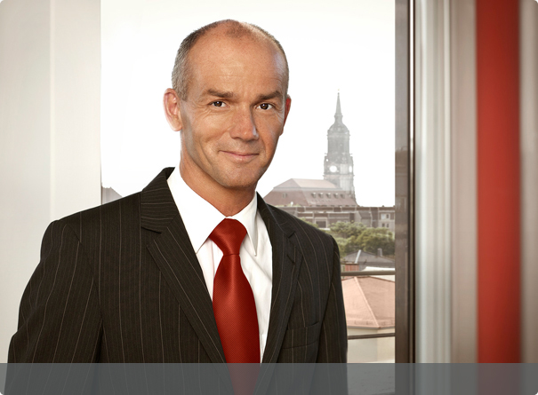Diplom-Jurist Joerg Krueger in der Kanzlei